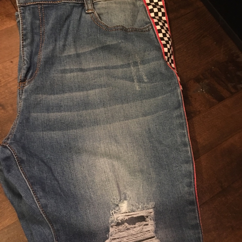 Fashion nova 🏎 race car checkered side jeans 👖